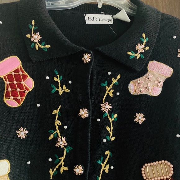 Christmas Sweater - Picture 2 of 8